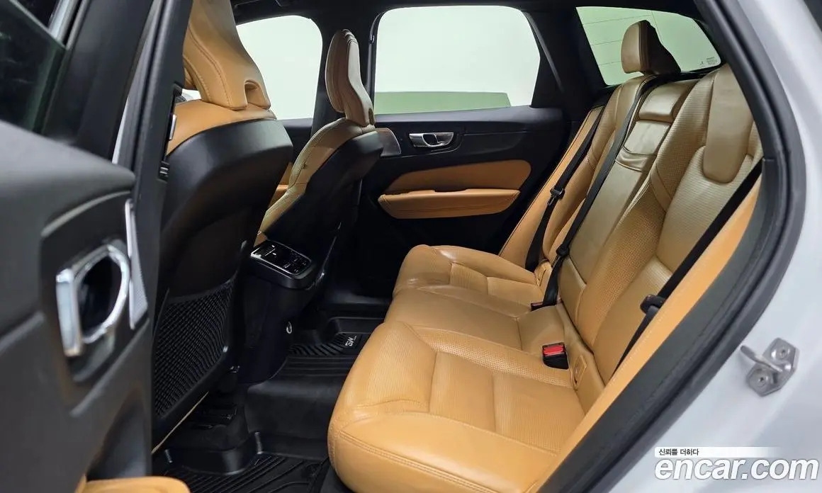 Volvo XC60 2019 2.0 АКПП, фото 16