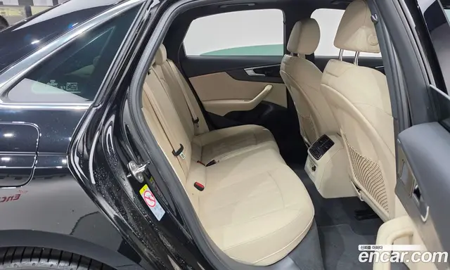 Audi A4 2023 2.0 АКПП, миниатюра 12