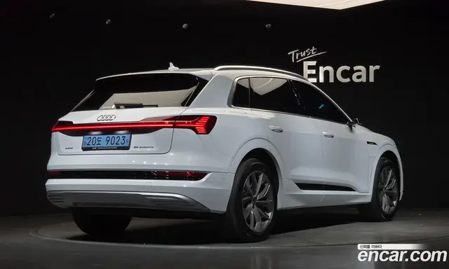 Audi e-tron 2021 0.2 АКПП, миниатюра 2 Audi e-tron 2021 0.2 АКПП, миниатюра 2