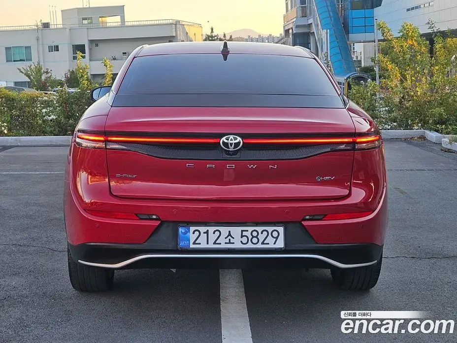 Toyota Crown 2025 2.5 АКПП, фото 4