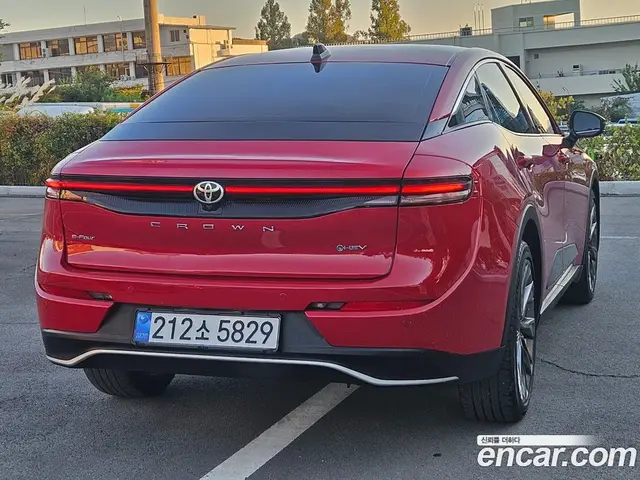 Toyota Crown 2025 2.5 АКПП, миниатюра 5