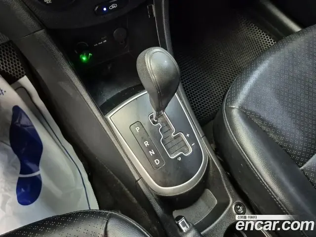Hyundai Accent 2011 1.4 АКПП, миниатюра 9