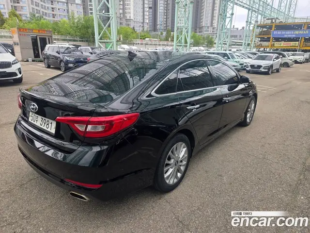Hyundai Sonata 2015 2.0 АКПП, миниатюра 2