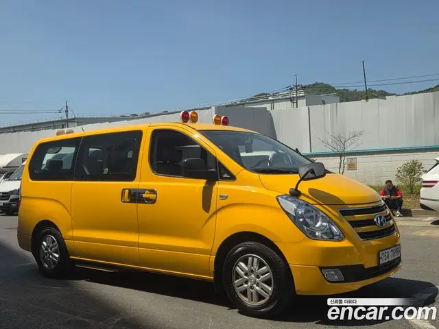 Hyundai Starex 2016 2.5 АКПП, миниатюра 2