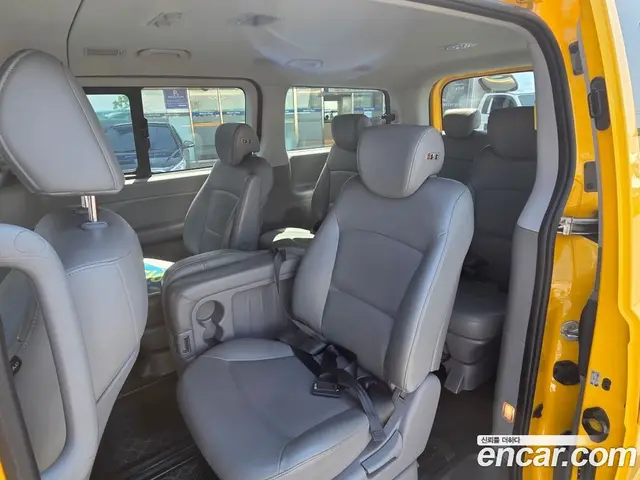 Hyundai Starex 2016 2.5 АКПП, миниатюра 11