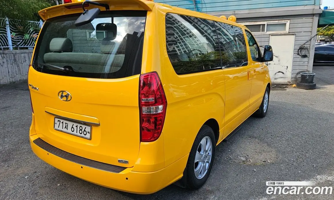 Hyundai Starex 2018 2.4 АКПП, фото 3 Hyundai Starex 2018 2.4 АКПП, фото 3