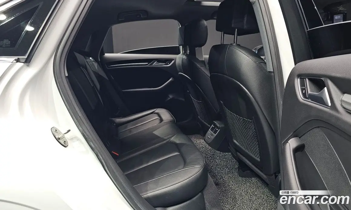 Audi A3 2018 2.0 АКПП, фото 17