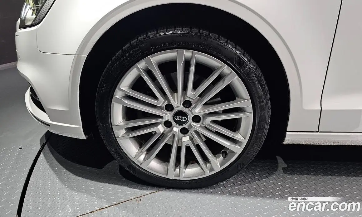 Audi A3 2018 2.0 АКПП, фото 5