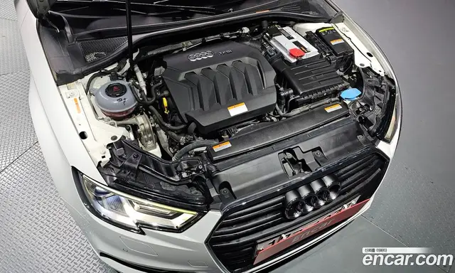Audi A3 2018 2.0 АКПП, миниатюра 6