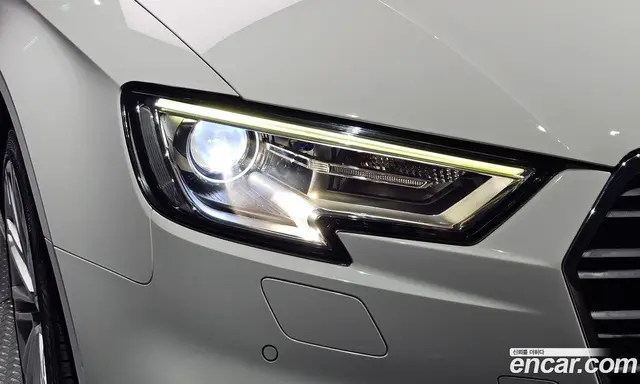 Audi A3 2018 2.0 АКПП, миниатюра 8