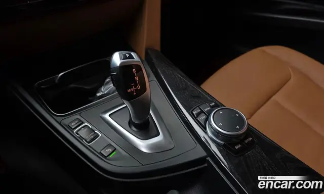 BMW 3 серия 2017 2.0 АКПП, миниатюра 9