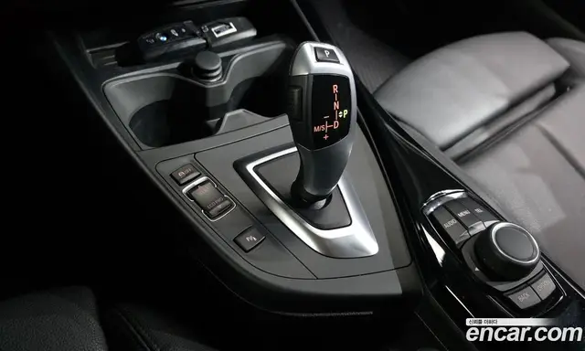 BMW 1 серия 2016 2.0 АКПП, миниатюра 9
