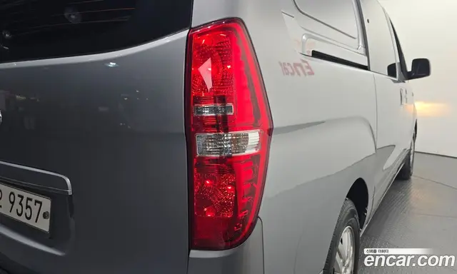 Hyundai Starex 2016 2.5 АКПП, миниатюра 9
