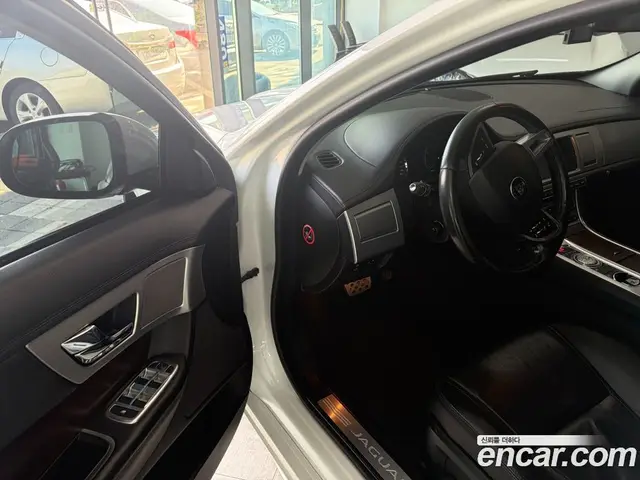 Jaguar XF 2015 3.0 АКПП, миниатюра 11 Jaguar XF 2015 3.0 АКПП, миниатюра 11