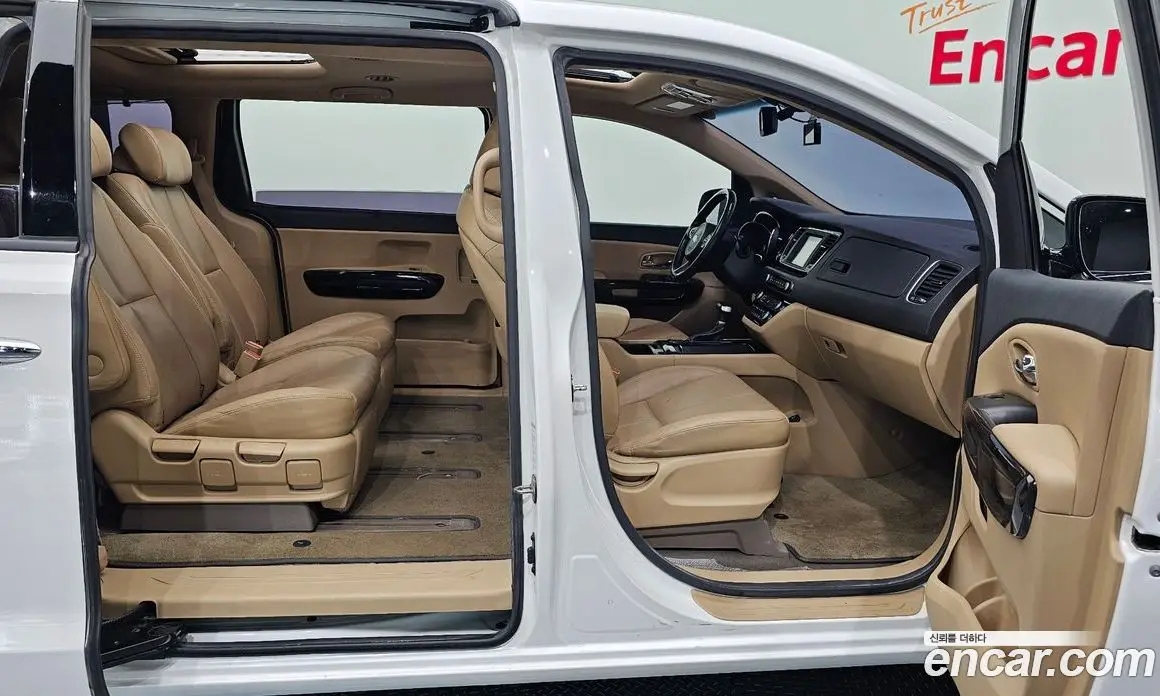 Kia Carnival 2018 2.2 АКПП, фото 16