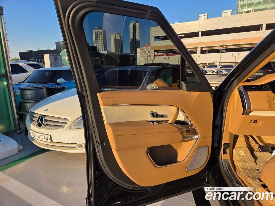 Land Rover Range Rover 2023 4.4 АКПП, фото 13