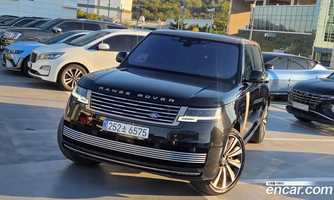 Land Rover Range Rover 2023 4.4 АКПП, фото 20