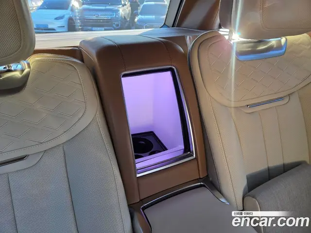 Land Rover Range Rover 2023 4.4 АКПП, миниатюра 9