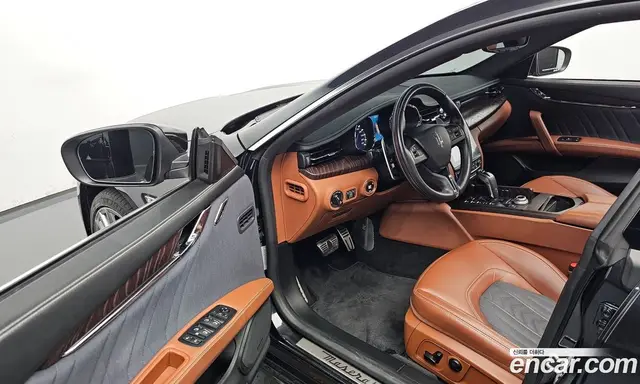 Maserati Quattroporte 2019 3.0 АКПП, миниатюра 12