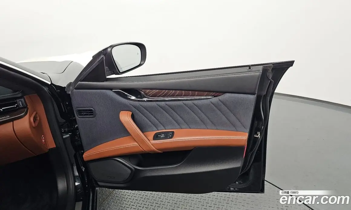 Maserati Quattroporte 2019 3.0 АКПП, фото 13