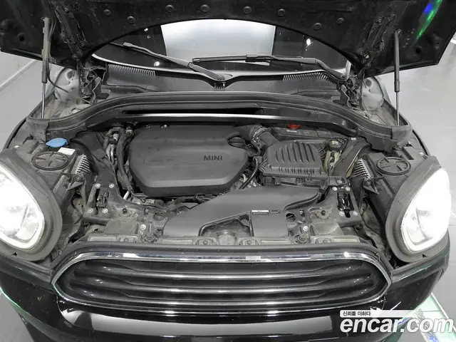 Mini Countryman 2019 2.0 АКПП, миниатюра 6
