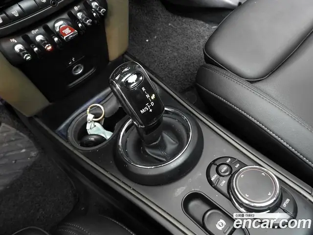 Mini Countryman 2019 2.0 АКПП, миниатюра 9