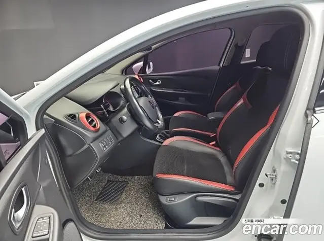 Renault (Samsung) Clio 2018 1.5 АКПП, миниатюра 11