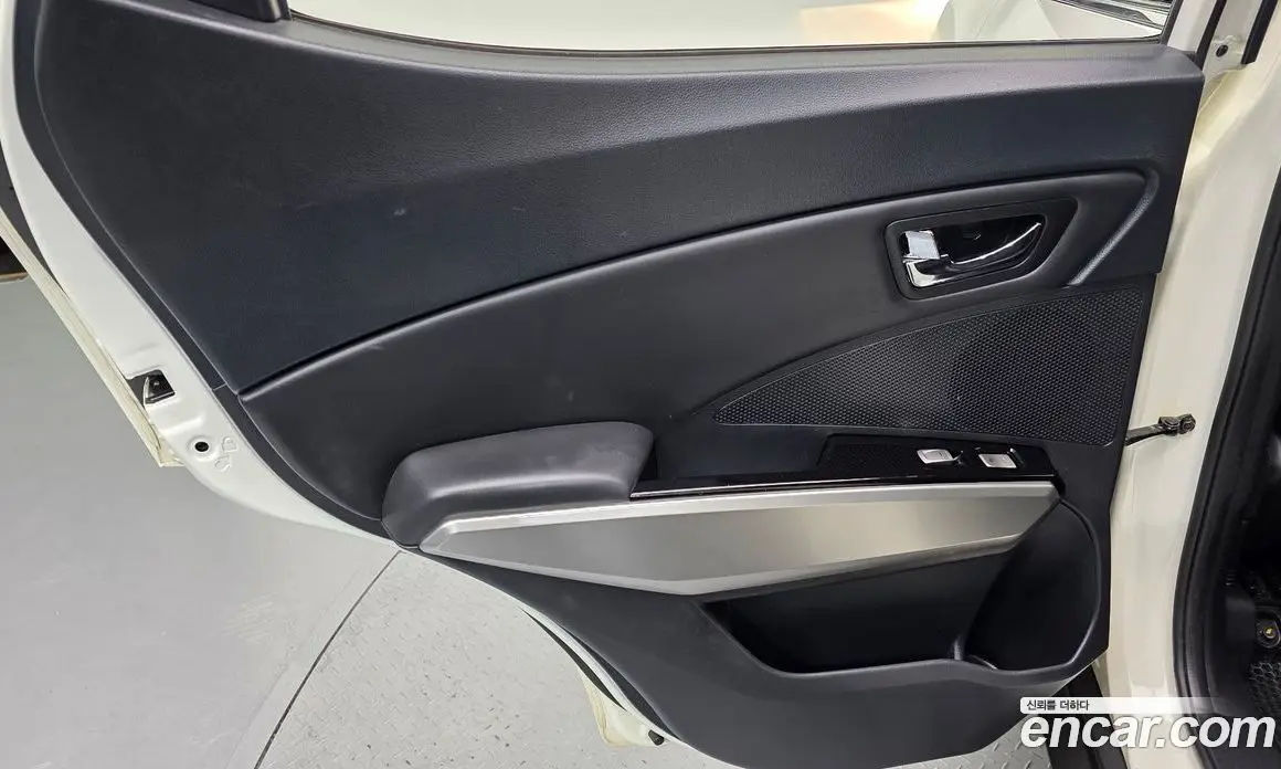 SsangYong TIBOLI 2015 1.6 АКПП, фото 15 SsangYong TIBOLI 2015 1.6 АКПП, фото 15