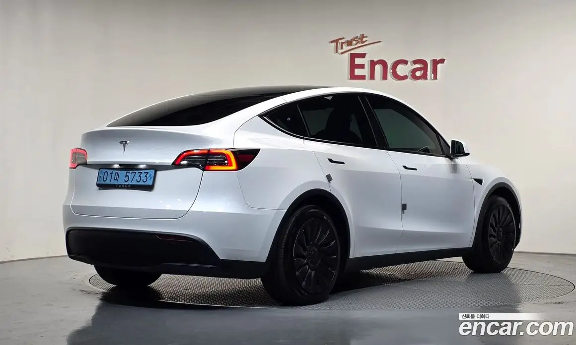 Tesla Model Y 2023 0.2 АКПП, фото 1 Tesla Model Y 2023 0.2 АКПП, фото 1