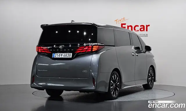 Toyota Alphard, 2023, 82 062 км