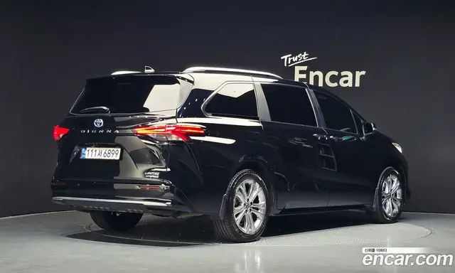 Toyota Sienna 2022 2.5 АКПП, миниатюра 2