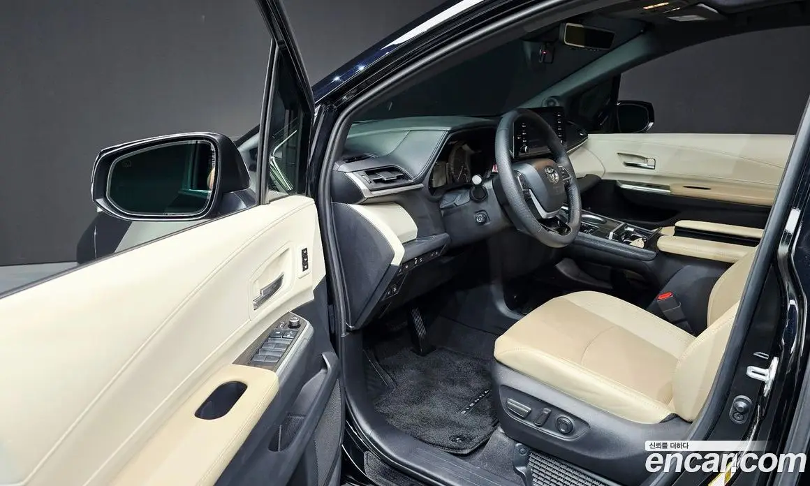 Toyota Sienna 2022 2.5 АКПП, фото 13