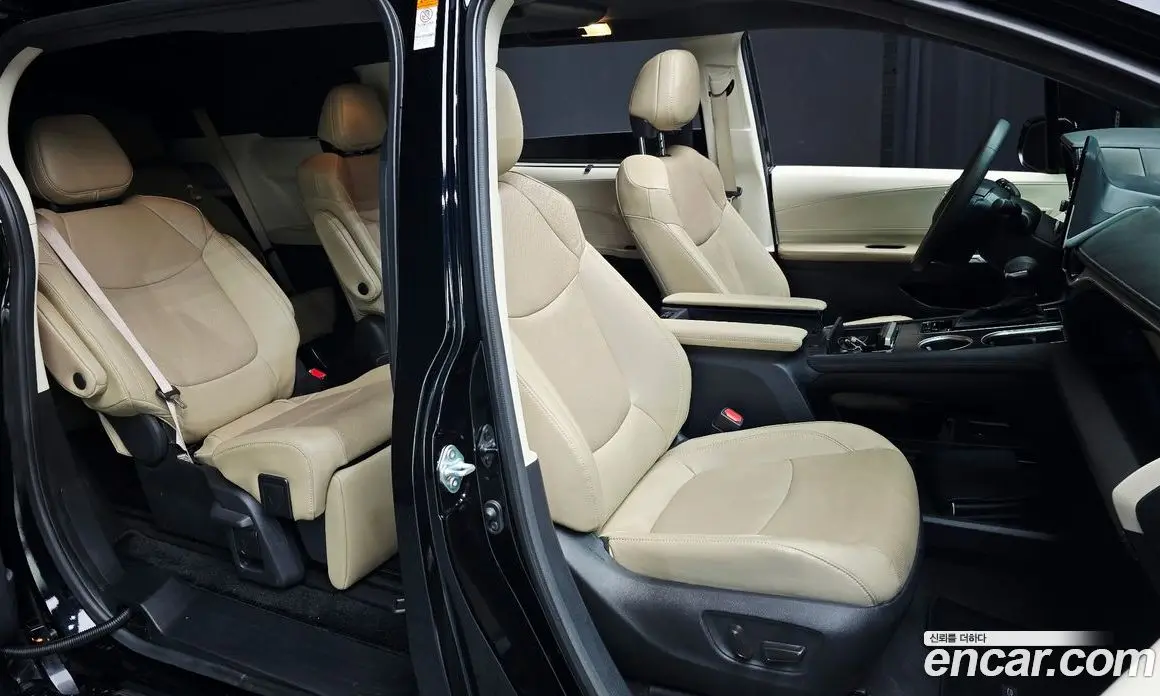 Toyota Sienna 2022 2.5 АКПП, фото 17