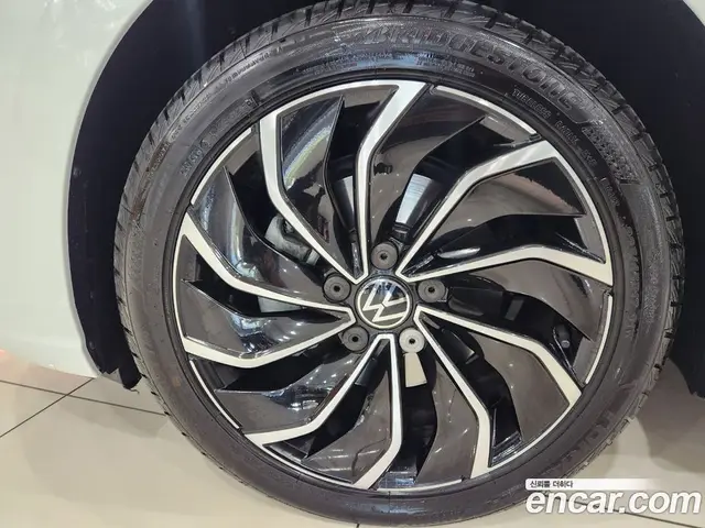 Volkswagen Golf 2023 2.0 АКПП, миниатюра 5