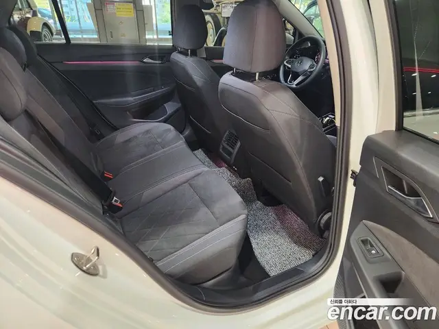 Volkswagen Golf 2023 2.0 АКПП, миниатюра 10