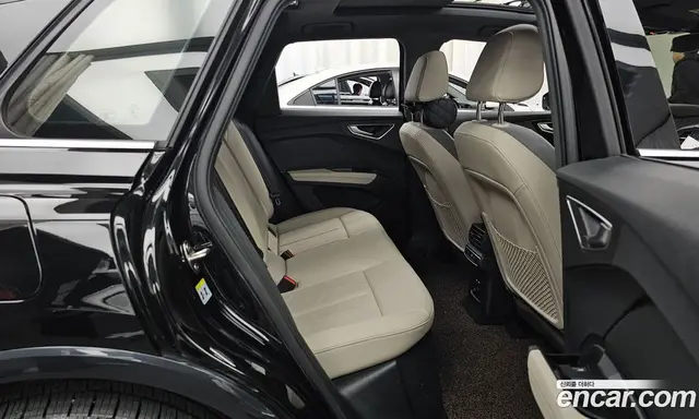 Audi Q4 e-tron 2023 0.2 АКПП, миниатюра 12