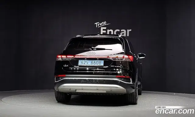 Audi Q4 e-tron 2023 0.2 АКПП, миниатюра 4