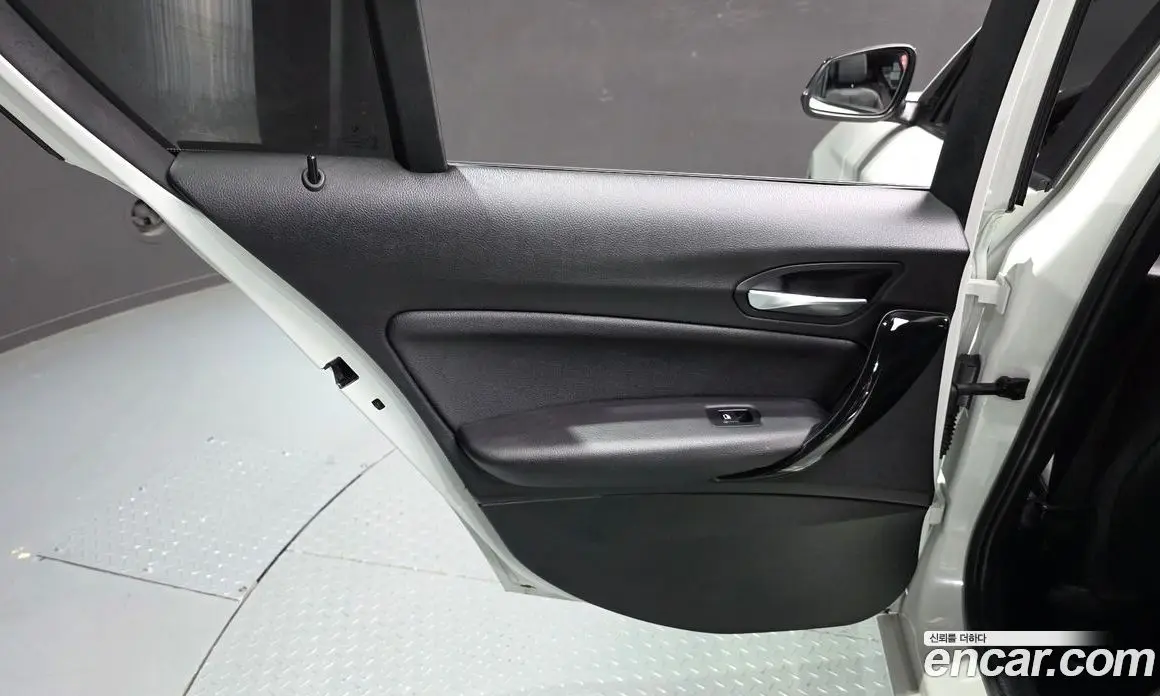 BMW 1 серия 2018 2.0 АКПП, фото 15