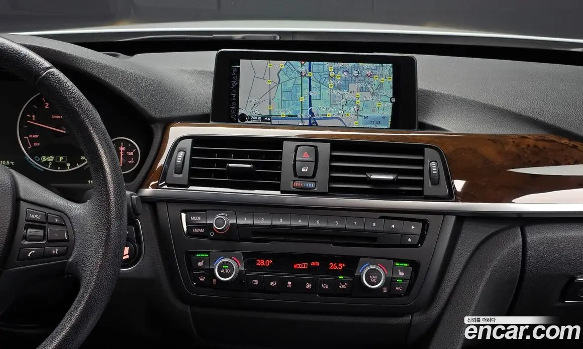 BMW 3 серия 2015 2.0 АКПП, фото 14