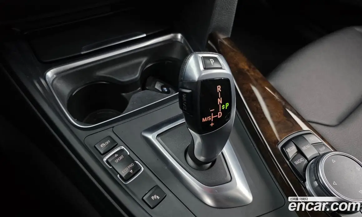 BMW 3 серия 2015 2.0 АКПП, фото 9