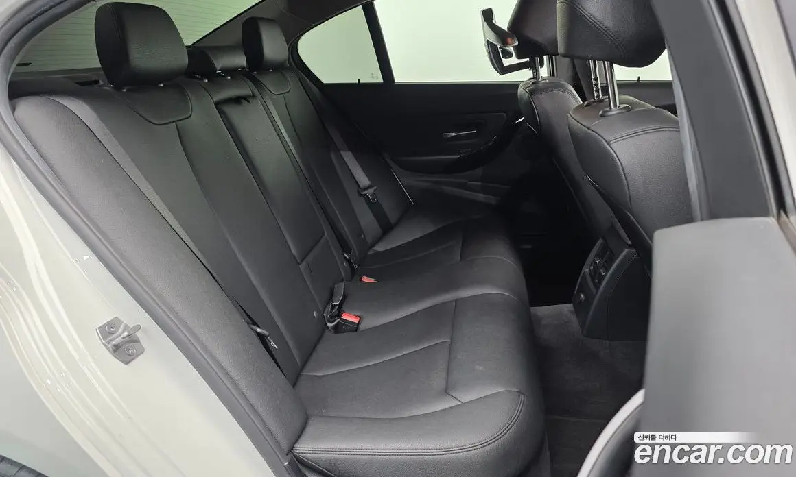 BMW 3 серия 2017 2.0 АКПП, фото 12
