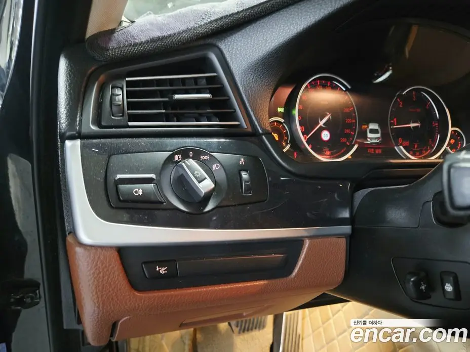 BMW 5 серия 2015 2.0 АКПП, фото 17