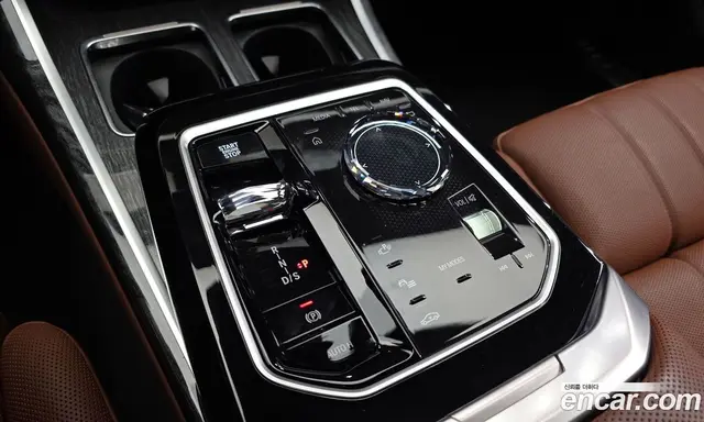 BMW 7 серия 2025 3.0 АКПП, миниатюра 11