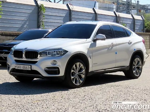 BMW X6, 2018, 218 725 км