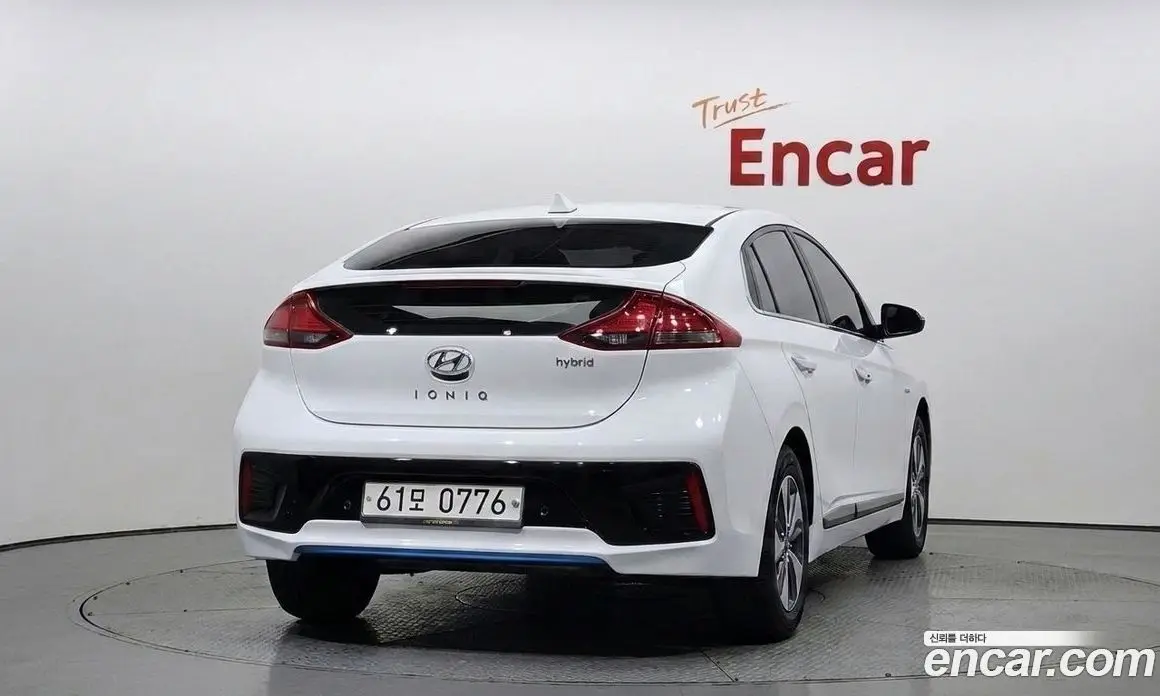 Hyundai Ioniq 2016 1.6 АКПП, фото 4