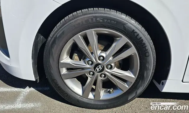 Hyundai Ioniq 2016 1.6 АКПП, миниатюра 5