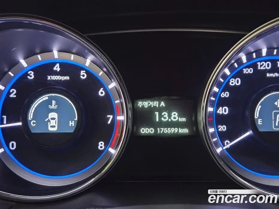Hyundai Sonata 2014 2.0 АКПП, фото 13