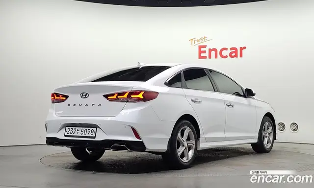 Hyundai Sonata 2017 2.0 АКПП, миниатюра 2