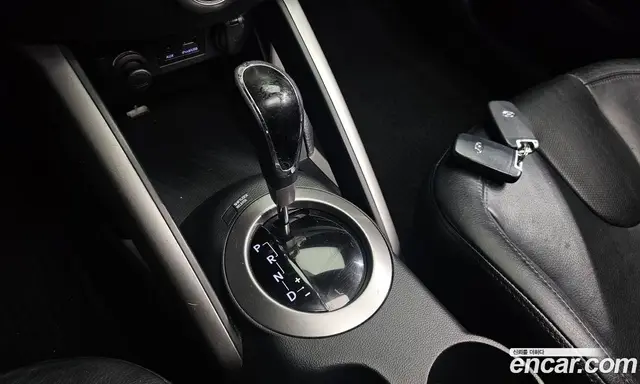Hyundai Veloster 2011 1.6 АКПП, миниатюра 9