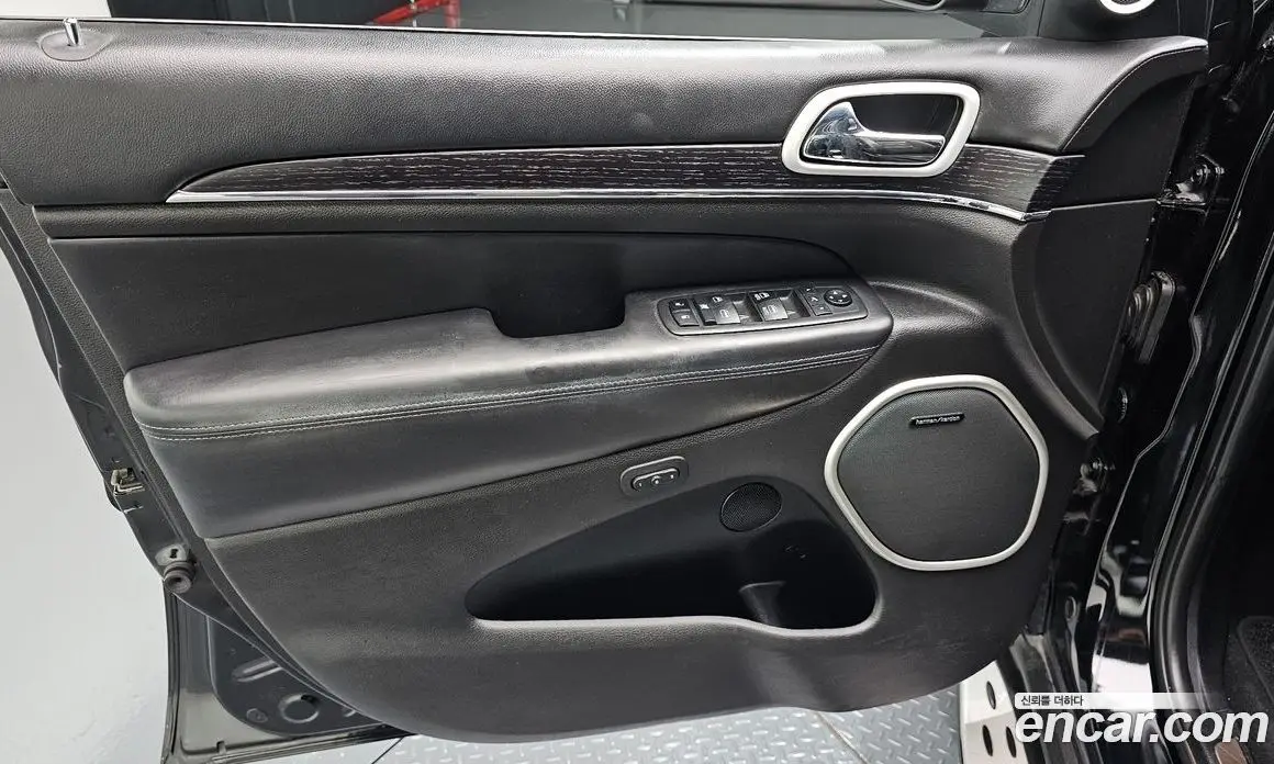 Jeep Cherokee 2019 3.6 АКПП, фото 13